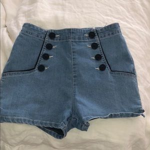 Kimchi Blue sailor style shorts